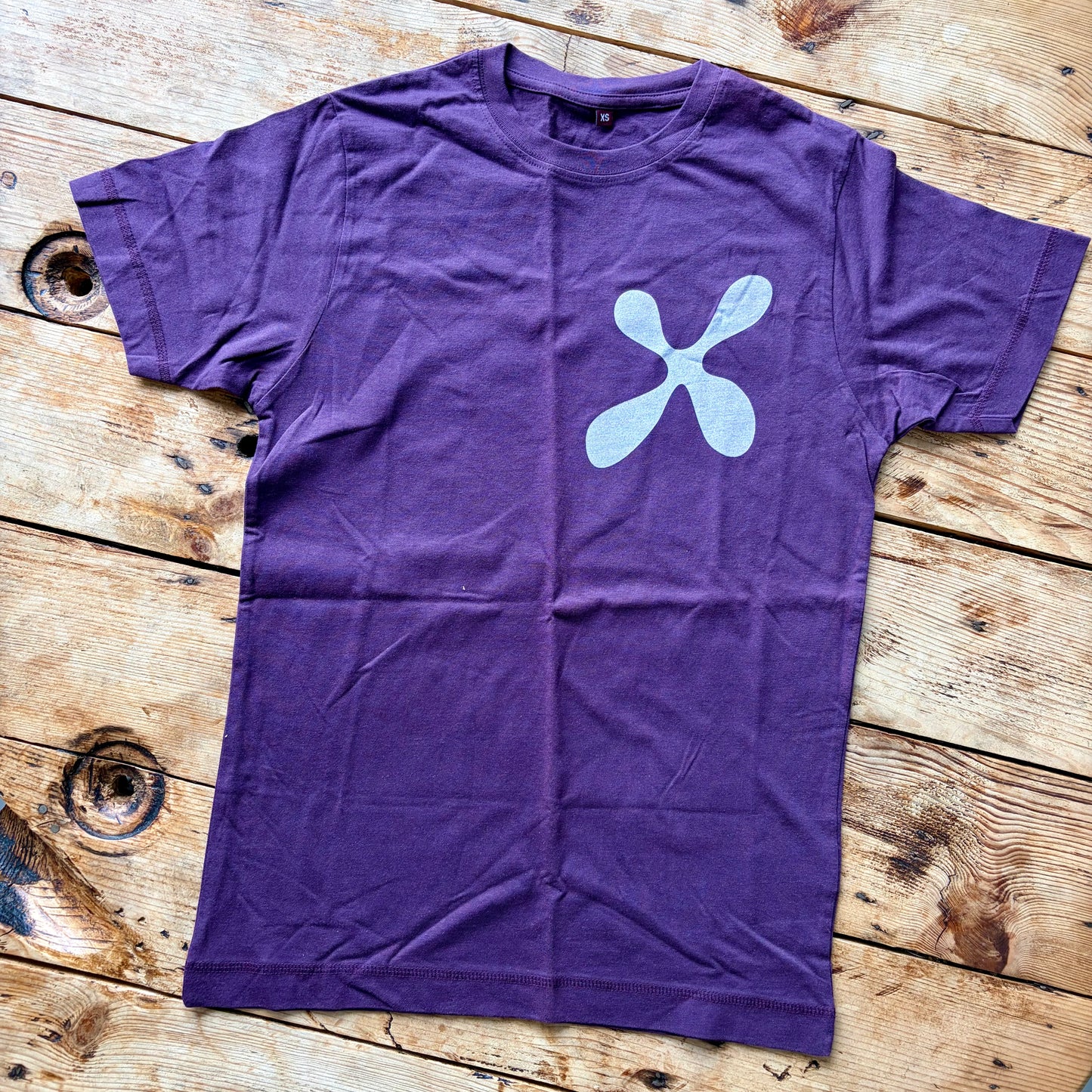 GlouGlou Team T-shirts - eggplant with white print