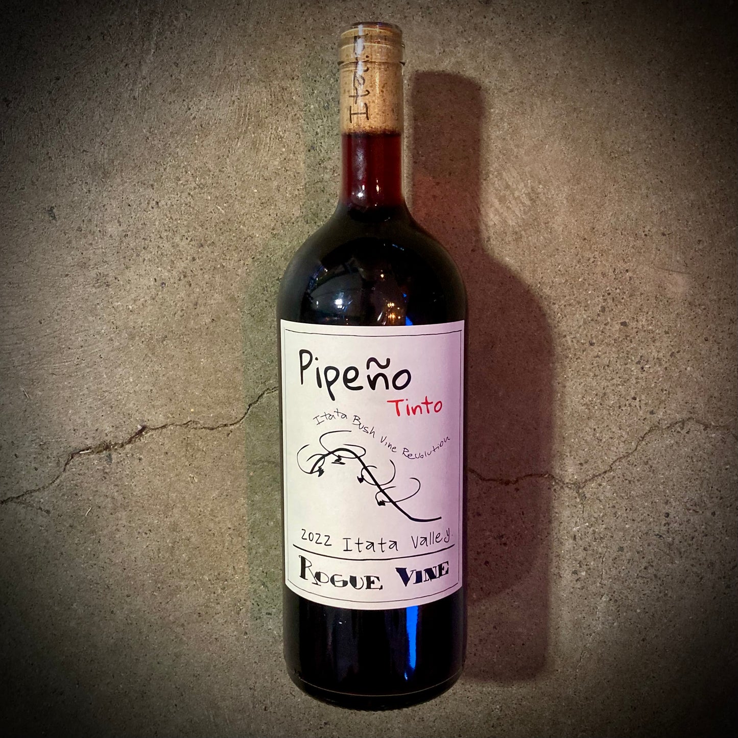 Rogue Vine, Pipeño Tinto, Itata, Chile (1Litre)
