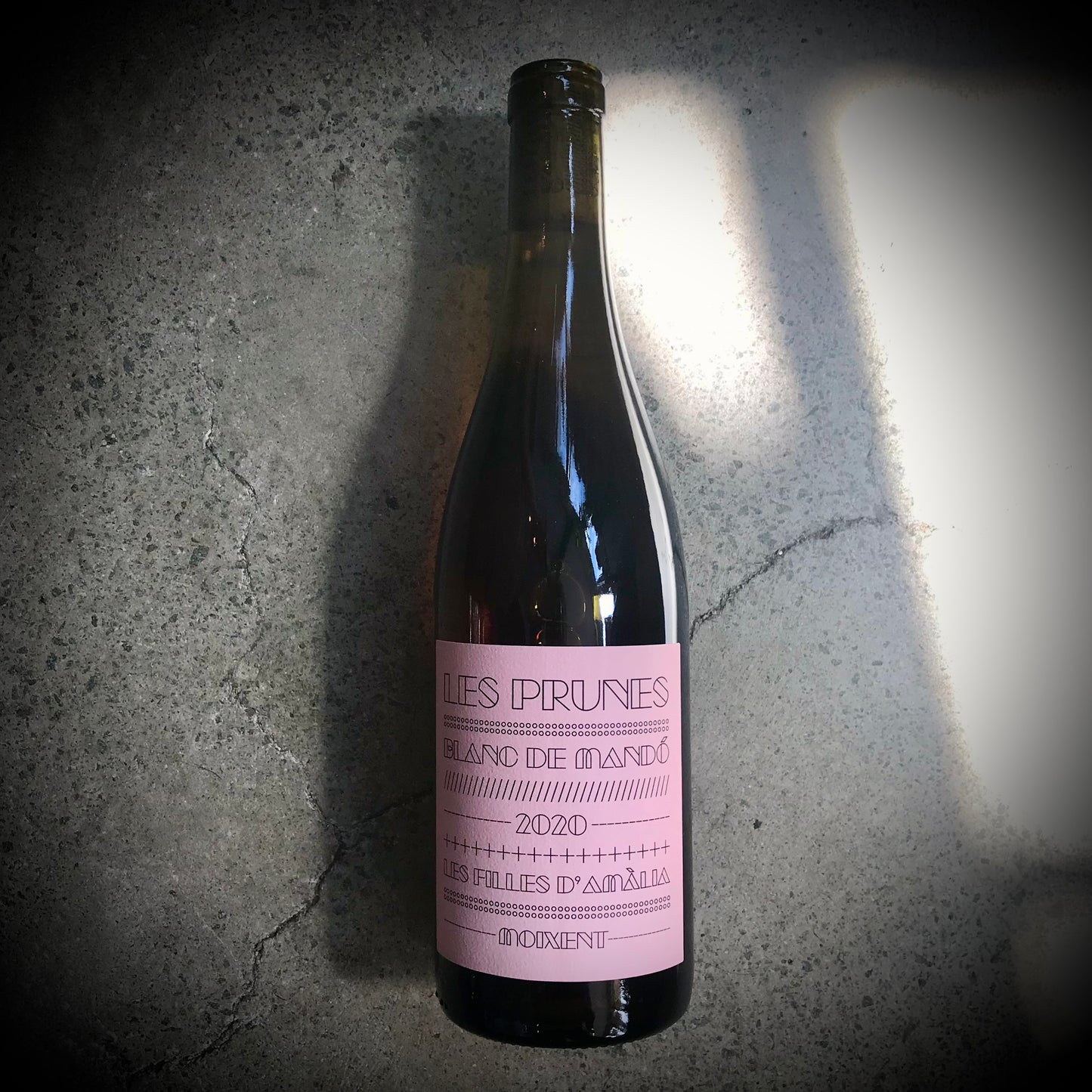 Celler del Roure, Les Filles d'Amàlia, "Les Prunes", Blanc de Mandó, Valencia, Spain