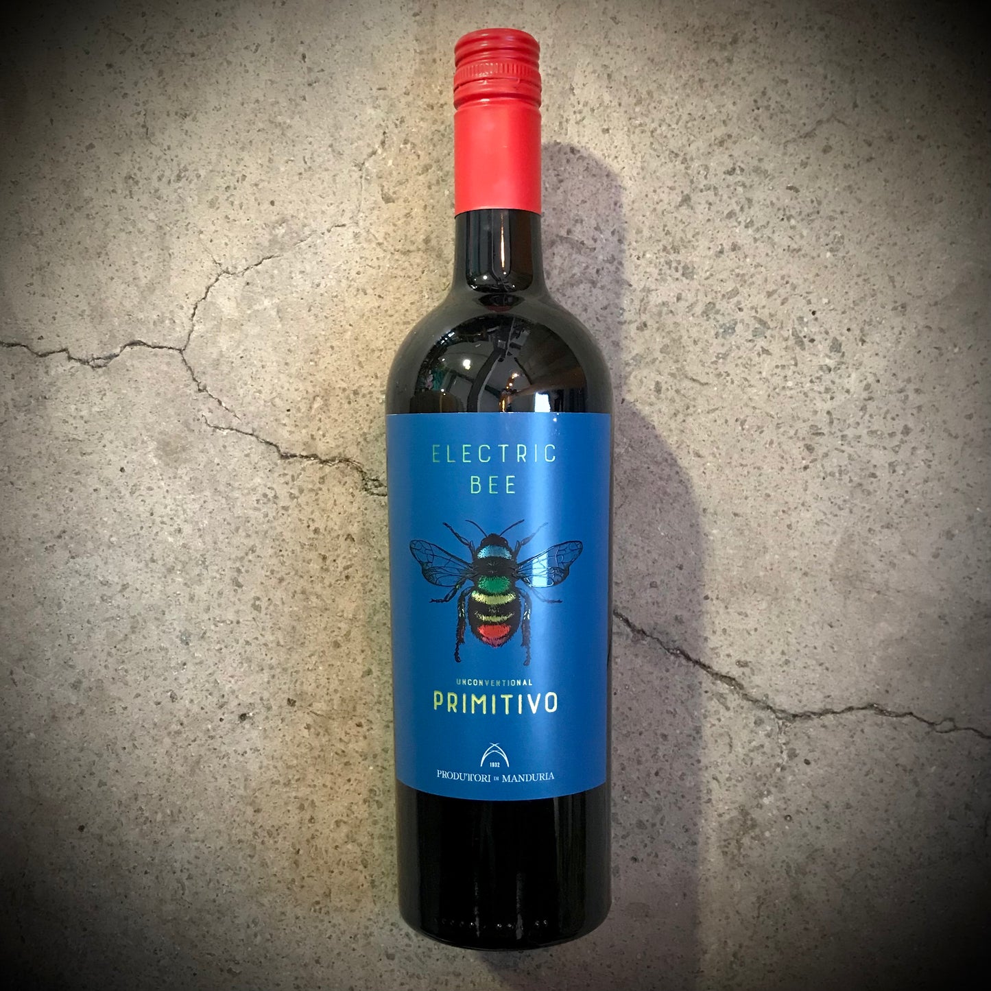 Produttori di Manduria, Electric Bee, Puglia, Italy