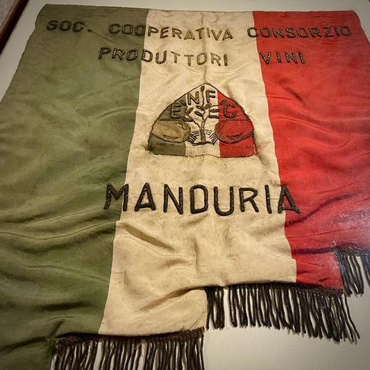 Operation Co-operation - a mixed case celebrating co-operative wineries - a six bottle box set