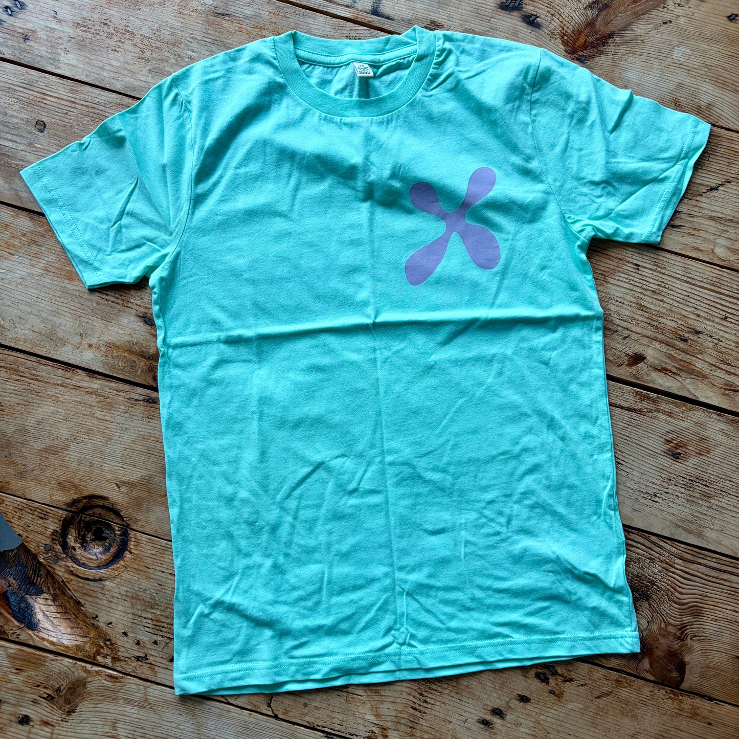 GlouGlou Team T-shirts  - mint green with lavender print
