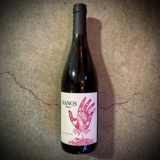 Manos Negras, Pinot Noir, Uco Valley, Mendoza, Argentina